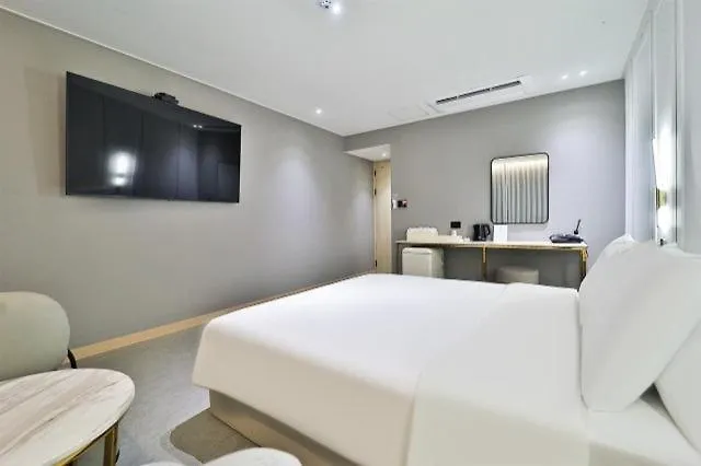Myeongji Jade Busan