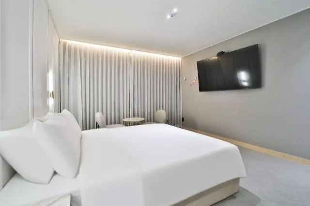 Myeongji Jade Motel