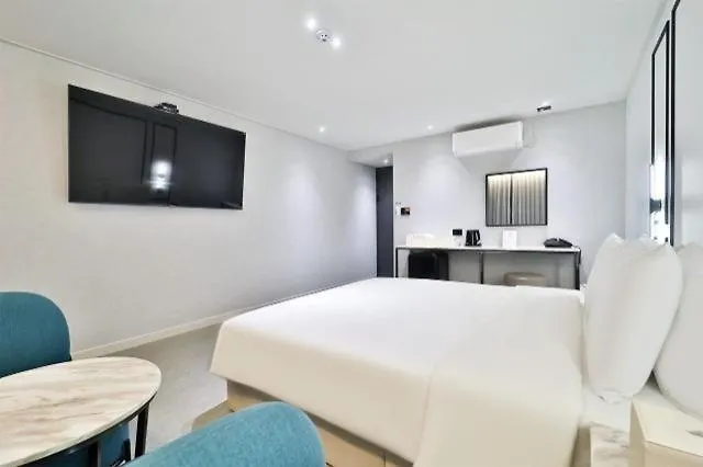 Myeongji Jade Motel