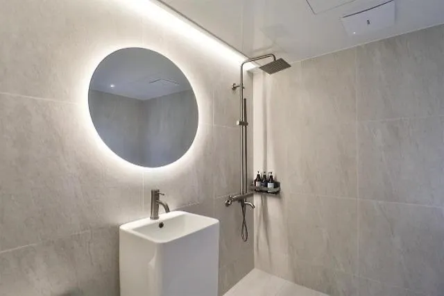 Myeongji Jade Motel *